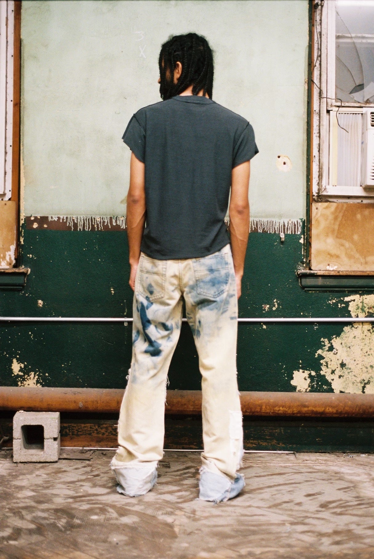 Livio Washed Out Denim Jean